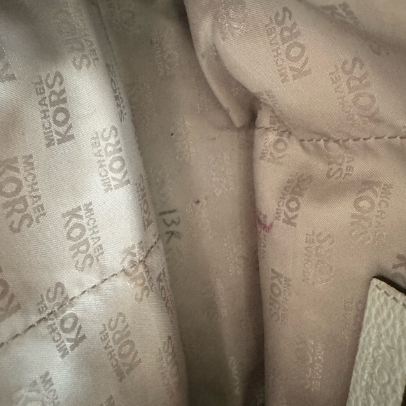 Michael Kors Camden Satchel - Picture 6 of 8